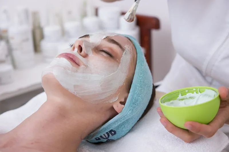 Dermopigmentation des Sourcils à Antibes : Guide Complet